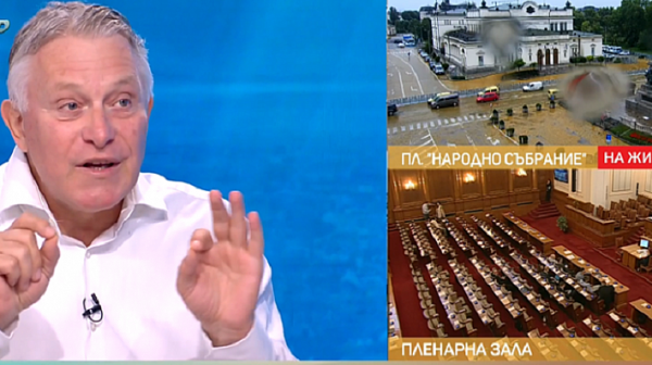 Севлиевски: Темата Северна Македония е много по-голяма и от Борисов, и от партиите