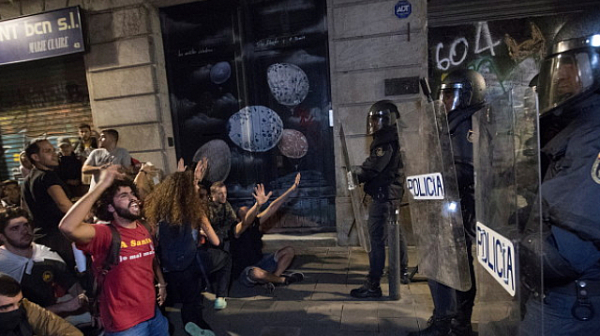 Десетки ранени след протестите в Барселона