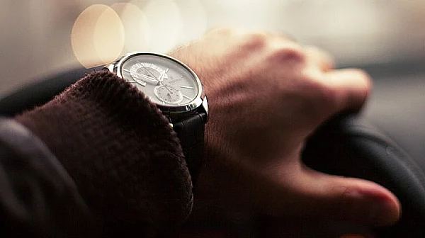 Глътка въздух за шофьорите: Гърция отложи глобите за новите аптечки до 2027 г.