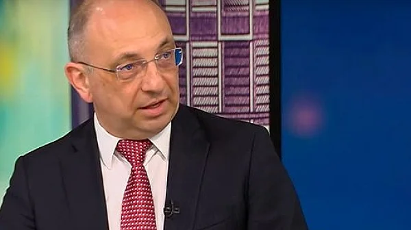 Николай Василев: За свръхдефицита ще ни се поскарат без големи последствия