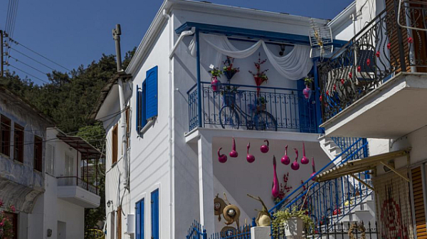 Скандал в Гърция за имоти на българи