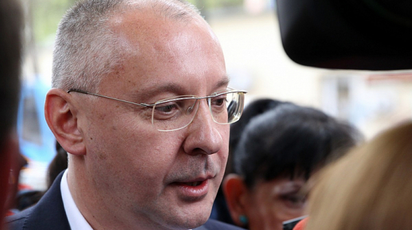 Станишев: Съмнявам се, че правителство на ПП ще съумее да преведе България през кризите
