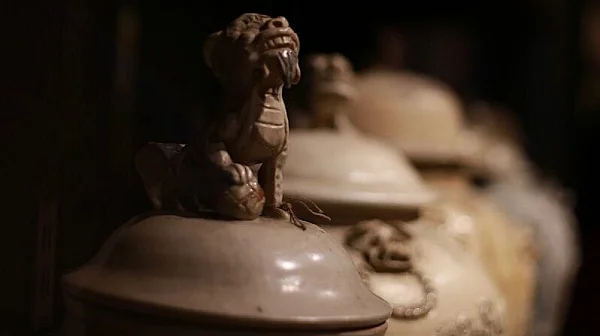 Китай забранява „апартаментите за пепел“