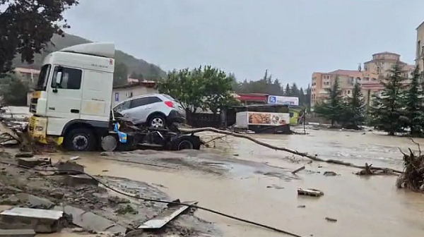 Армията и Гранична полиция ще помагат на бедстващите край морето