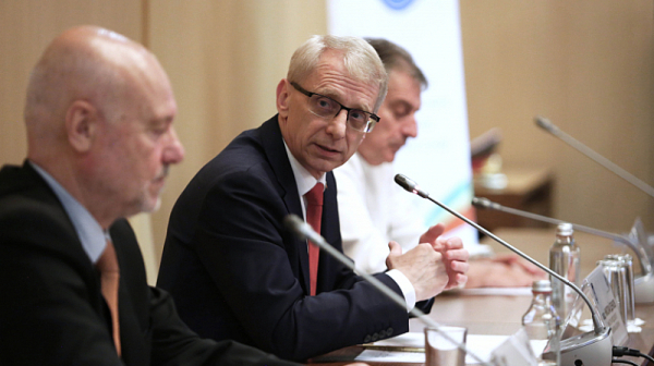 Премиерът Денков: Модернизацията на армията и развитието на личния състав трябва да вървят в комплект