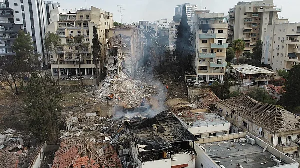 Двама от най-висшите ирански военни са убити при днешните удари. Хаменей ранен?