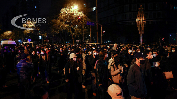 Стотици арестувани след протестите в Китай срещу политиката на 