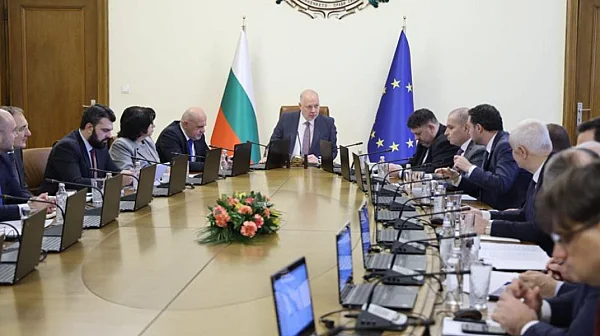 Кабинетът в оставка без премиерска реч – какви решения са на масата