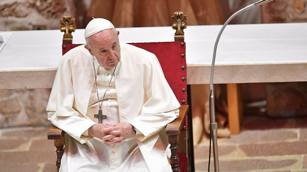 „Все още съм жив”: Папата се пошегува след изписването от болница