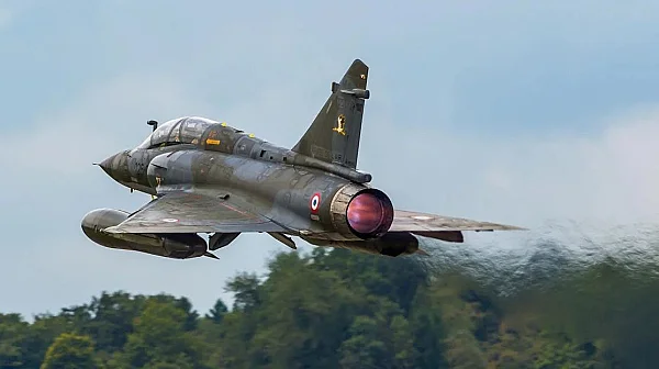 Франция доставя нова партида самолети Mirage на Украйна