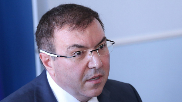 Здравният министър: Няма нужда от нови ограничения в България заради COVID 19