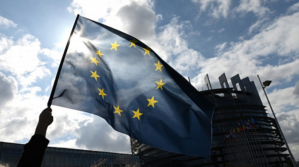 ЕС и Полша задълбочават спора за върховенството на правото