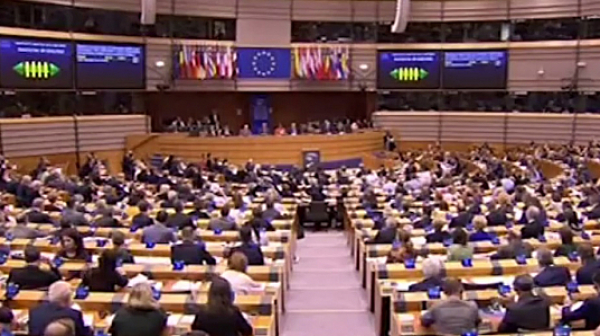 В ЕП обсъждат присъединяването на България и Румъния към Шенген