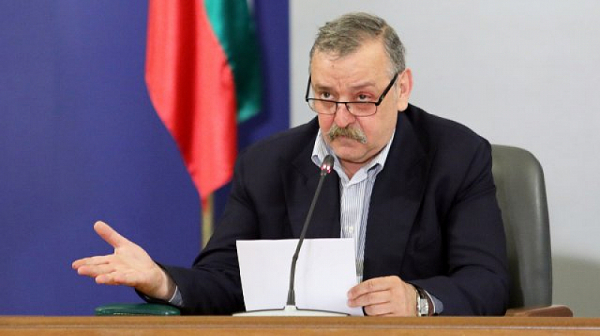 Кантарджиев: Догодина никой няма да иска да дойде в България