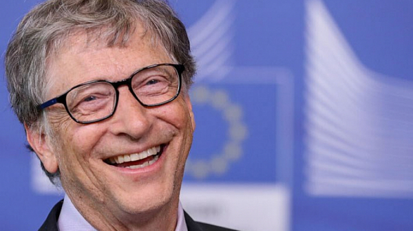 Бил Гейтс напуска ръководството на Microsoft