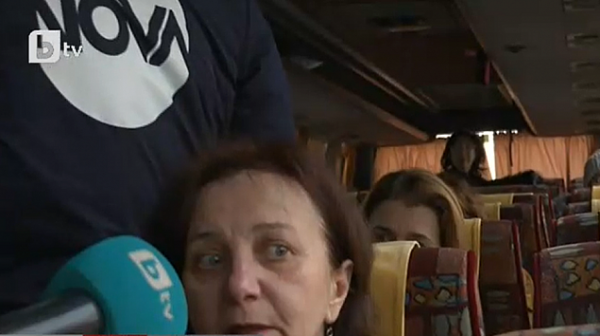 Пристигнаха двата автобуса с българи, евакуирани от Украйна