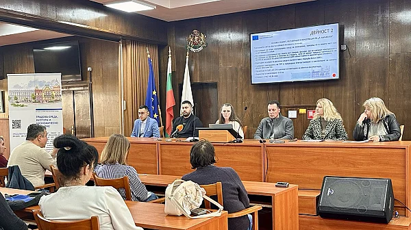 Община Русе представи проект за нов корпус на Доходното здание и обновяване на сградите на Регионалната библиотека и Обредния дом