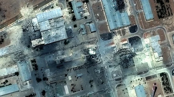 Ракетен удар уби 15 души в индустриална зона в централен Иран