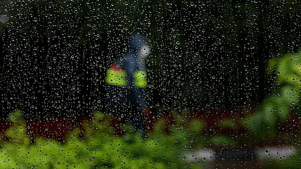 Евакуираха къщи в южна Атина заради обилни валежи