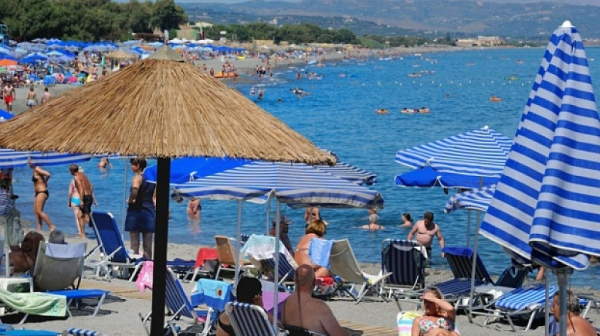 Вече няма да има ограничения за пътуване в Гърция