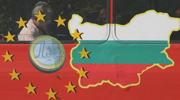 ”Стандарт енд Пуърс”:  България напредва за влизане в еврозоната, не е ясно дали ще е на 1 януари 2024 г.
