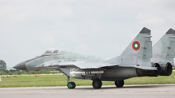 България е получила само 20% от неустойките от Русия за ремонта на МиГ-29