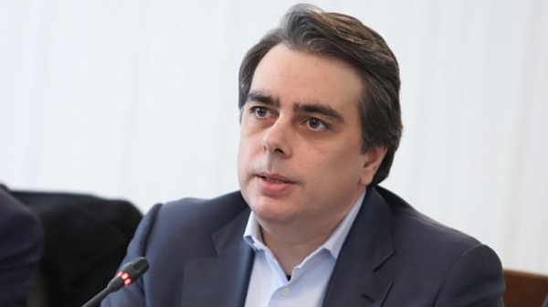 Асен Василев увери: Бизнесът ще има достъп до 2 млрд. лв. кредити за малки и средни предприятия