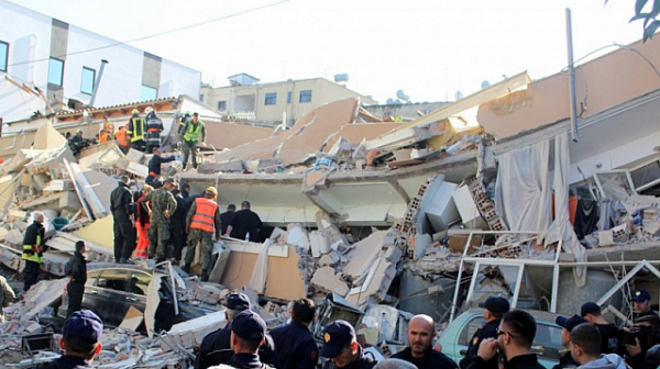 Най-малко 22 са жертвите на земетресението в Албания, обявен е ден на национален траур