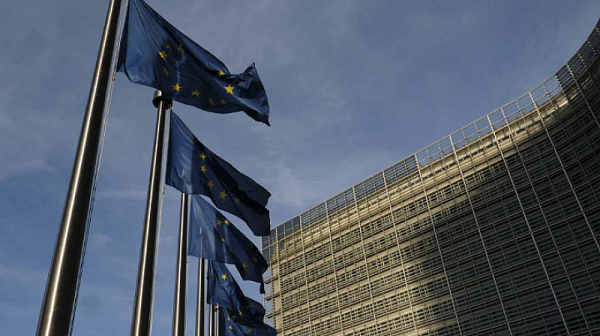 ЕК: Изпитанията на нови оръжия в Русия не са стъпки в правилната посока