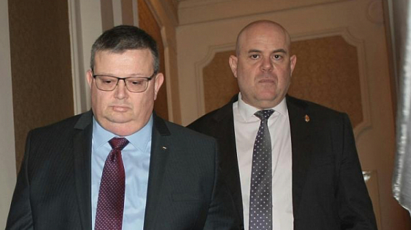 ВСС освобождава Сотир Цацаров, Гешев заема поста предсрочно