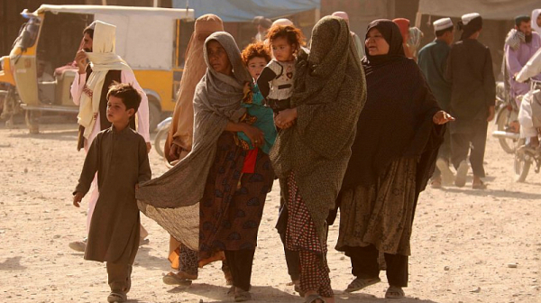 Талибаните назначиха първите жени на ръководни постове в Афганистан. Университети отварят врати за момичета