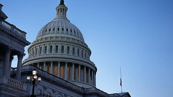 Сенатът не успя да ограничи военните правомощия на Тръмп