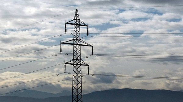 Гърция увеличава помощите заради високите цени на тока