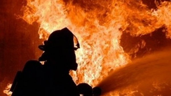 Потушен е пожарът, който избухна в новострояща се сграда в София