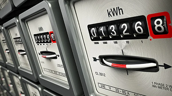 Над 400 жалби за януарските сметки за ток, КЕВР продължава проверките