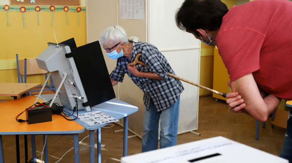 Избори 2023: Машината победи хартията с 59%
