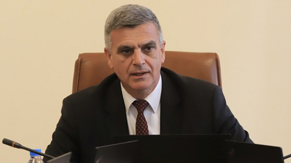 Премиерът Янев уволни зам.-министър и областен управител