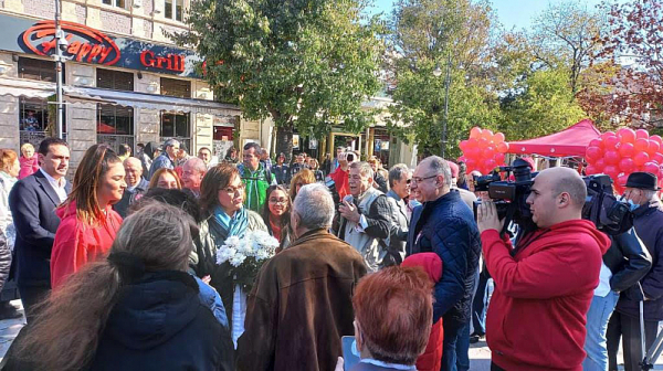 Корнелия Нинова във Варна: Искаме намаляване на ДДС за електричество и храни от 20 на 9%