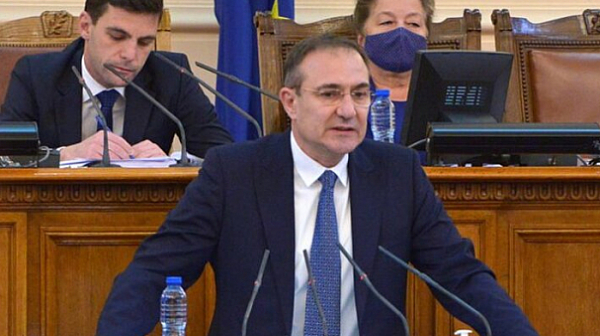 Гуцанов: Раздаването от ГЕРБ на държавен ресурс по схемата „ин хаус“ трябва да се накаже