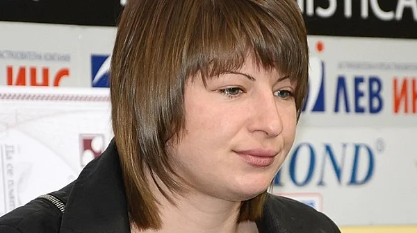 50 клуба искат оставката на Станка Златева заради напрежение в борбата