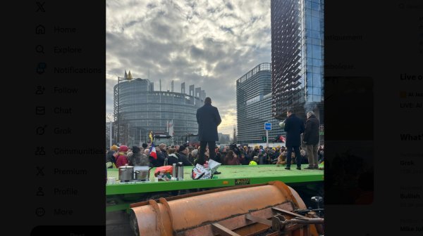 „Не на Меркосур“: Френски земеделци затвориха Европарламента