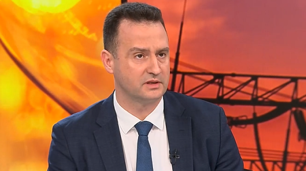 Жечо Станков: Имаме запаси от бензин за 6 месеца, от дизел – за 4