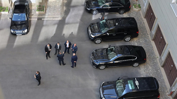 Без коли на НСО за администрацията на президента