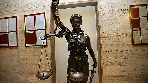 Правосъдие на две скорости: Как редовият съдия спасява статистиката ни в Брюксел