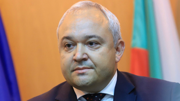 Правосъдният министър разнебити Гешев и спецпрокуратурата