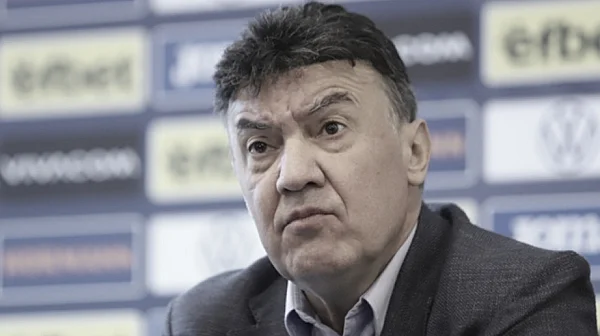 От ФИФА и УЕФА почетоха паметта на Борислав Михайлов