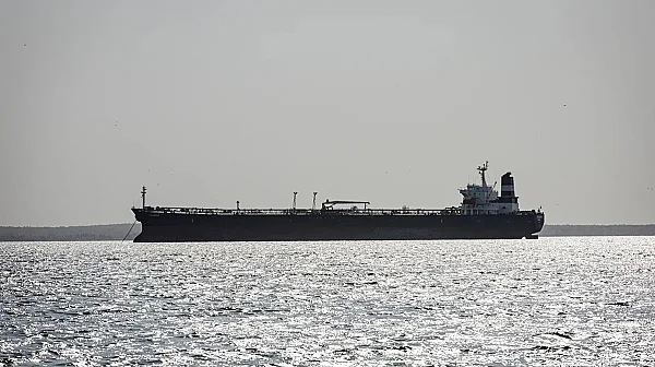 Въпросителна за Пекин: Китайските рафинерии търсят алтернативи на венецуелския петрол