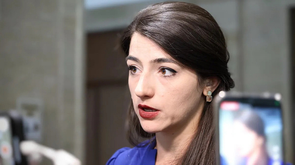 Оправдаха Лена Бориславова по обвинението за документна измама