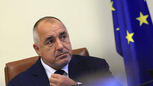 Експерт: Борисов даде задна за  чакалнята на еврозоната - гроздето е кисело или заради изборите