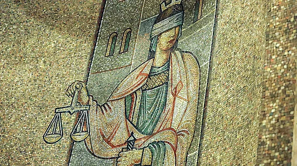 Заради нарушаване на санкции: България екстрадира в САЩ двама издирвани руснаци